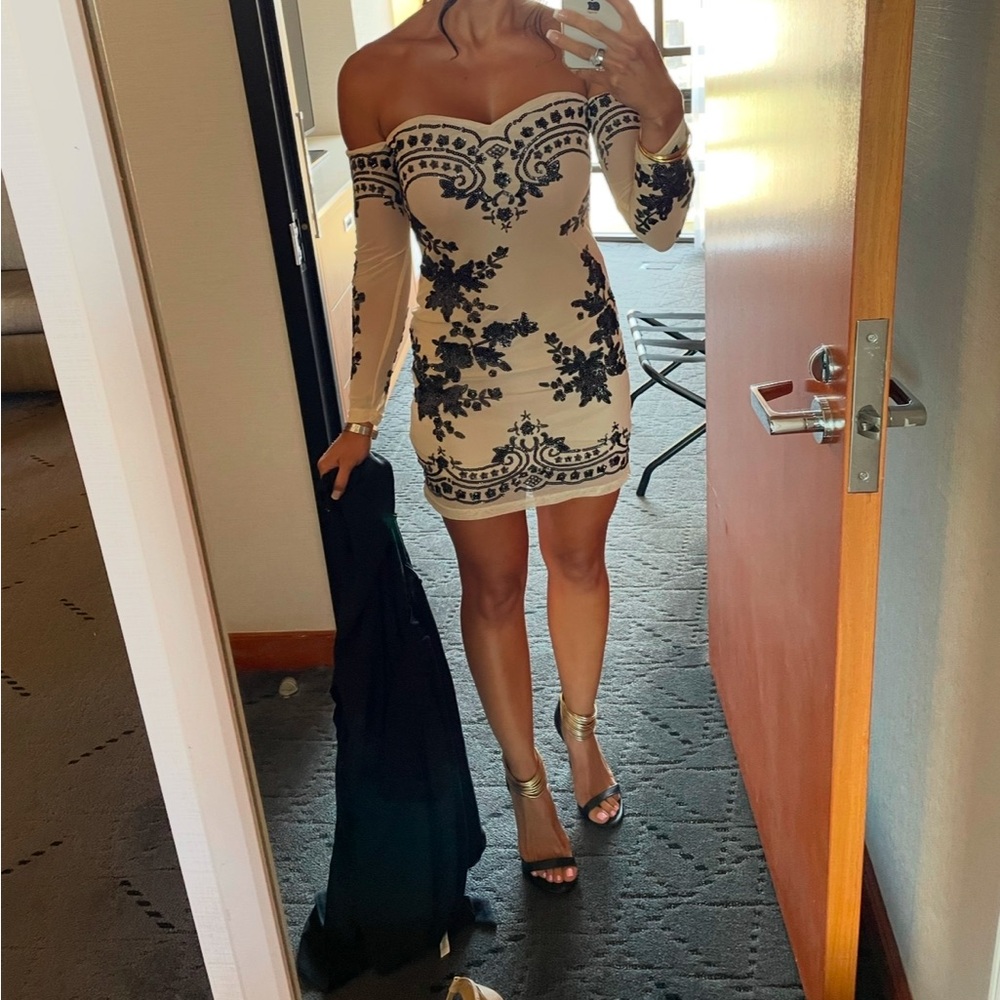 Boohoo Sequin Nude Black Mini